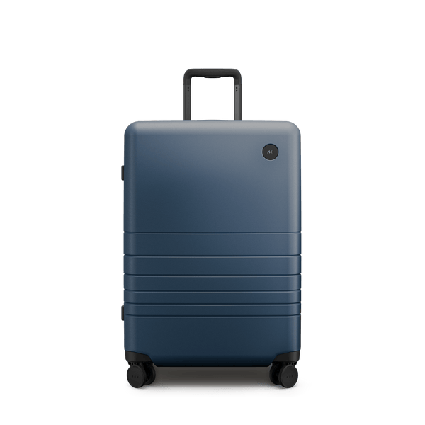 Ocean Blue Scaled | Front view of Expandable Check-In Medium in Ocean Blue