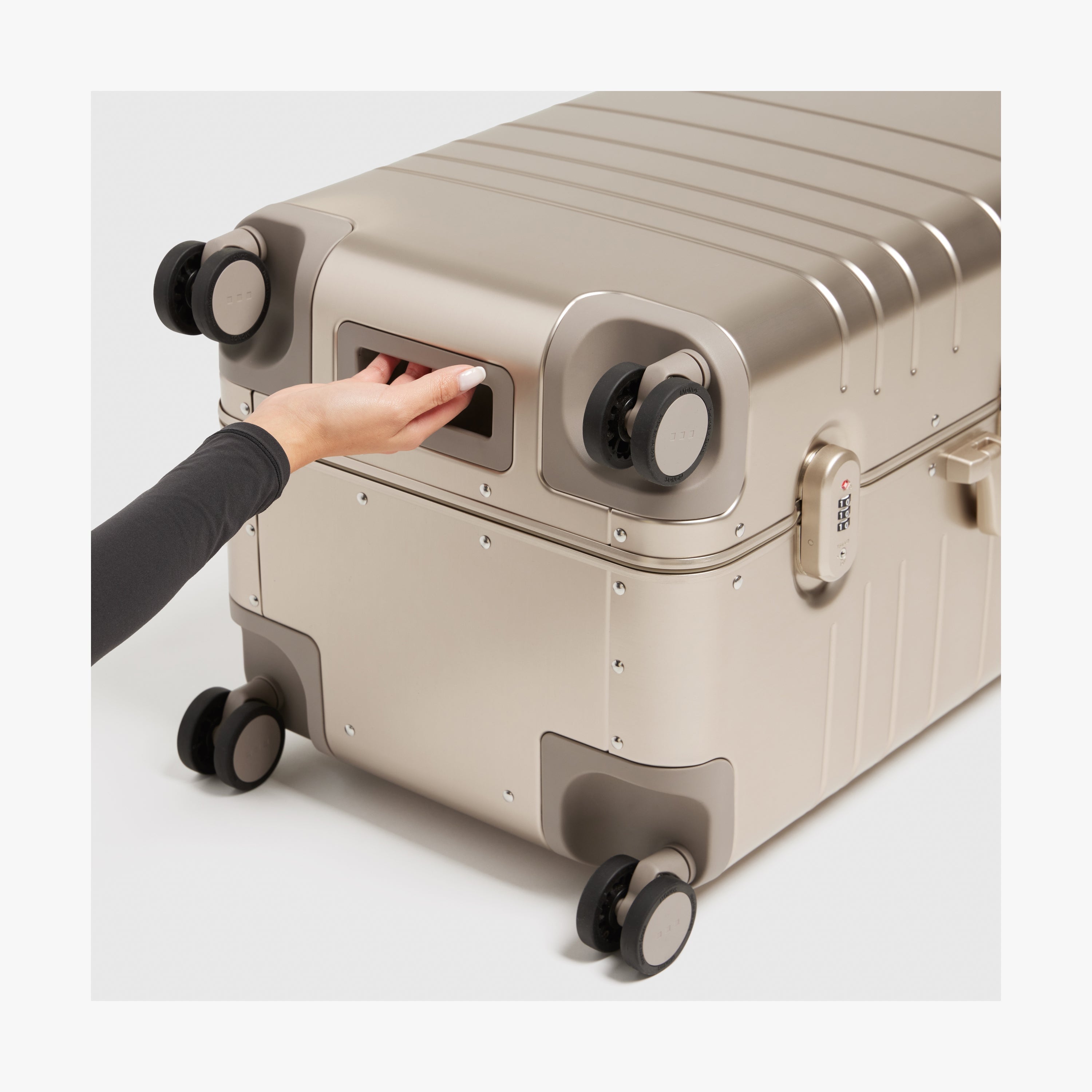 Rimowa Patina Aluminum Trunk Check-In Monos Luggage And Suitcases