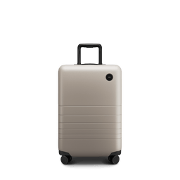 Carry-On Plus - image 1