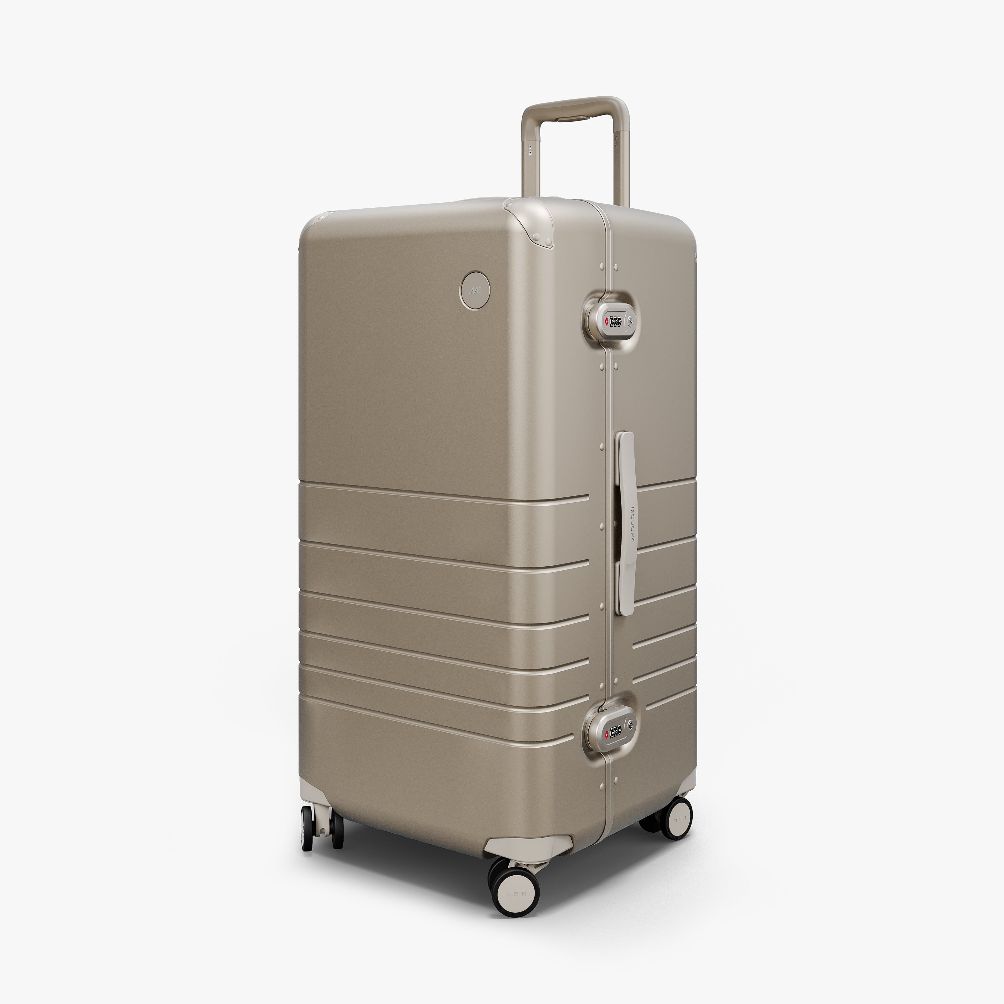Trunk style luggage outlet
