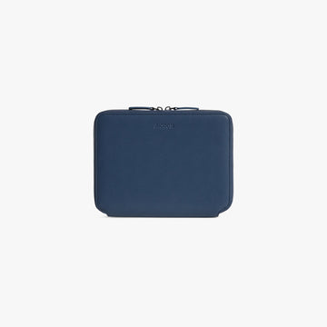 Front view of Metro Folio Kit in Oxford Blue