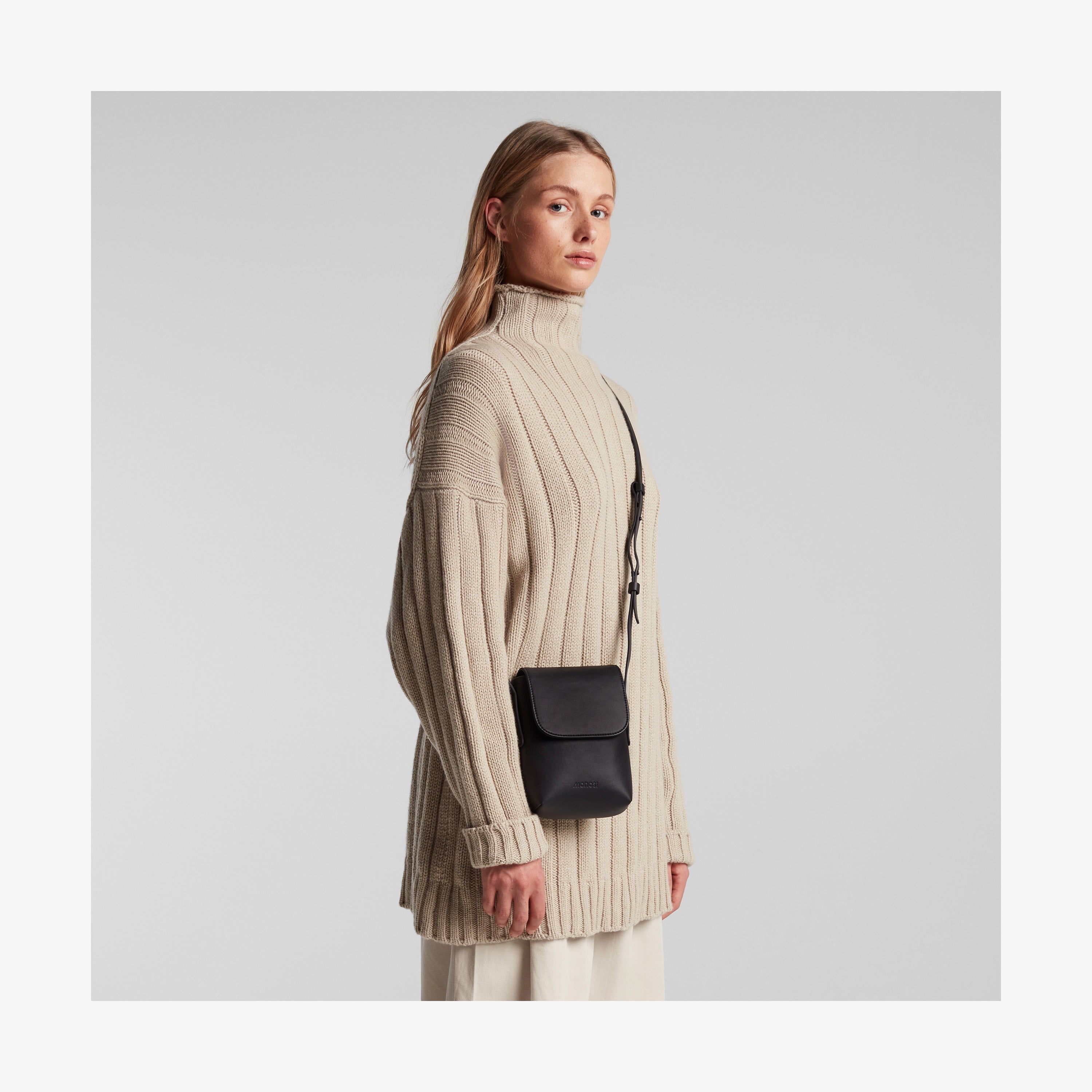 PDP_Mini_Crossbody_CarbonBlack
