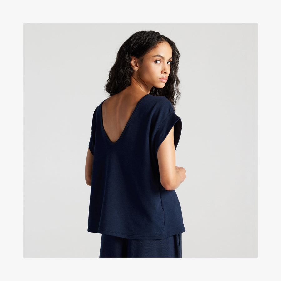 Navy | Back view of reversed Sevilla Top in Navy